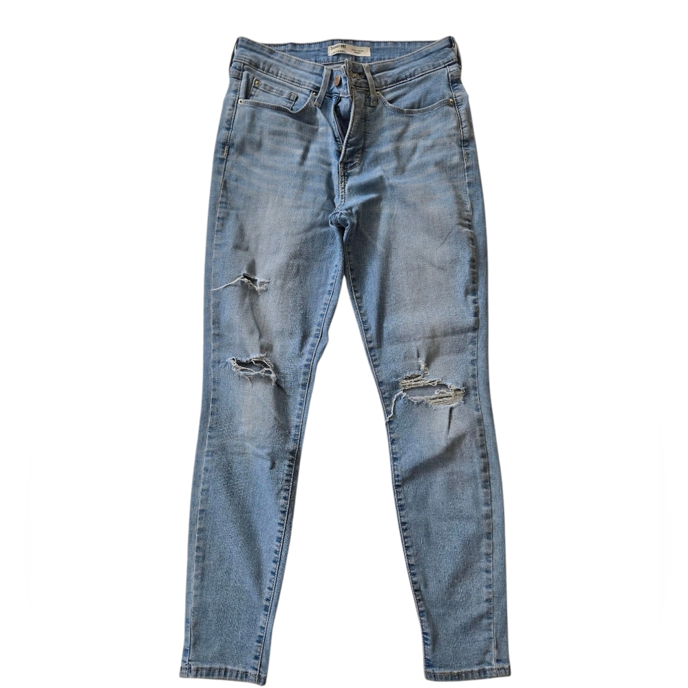 Levi Strauss Signature Totally Shaping Skinny Distressed Jeans